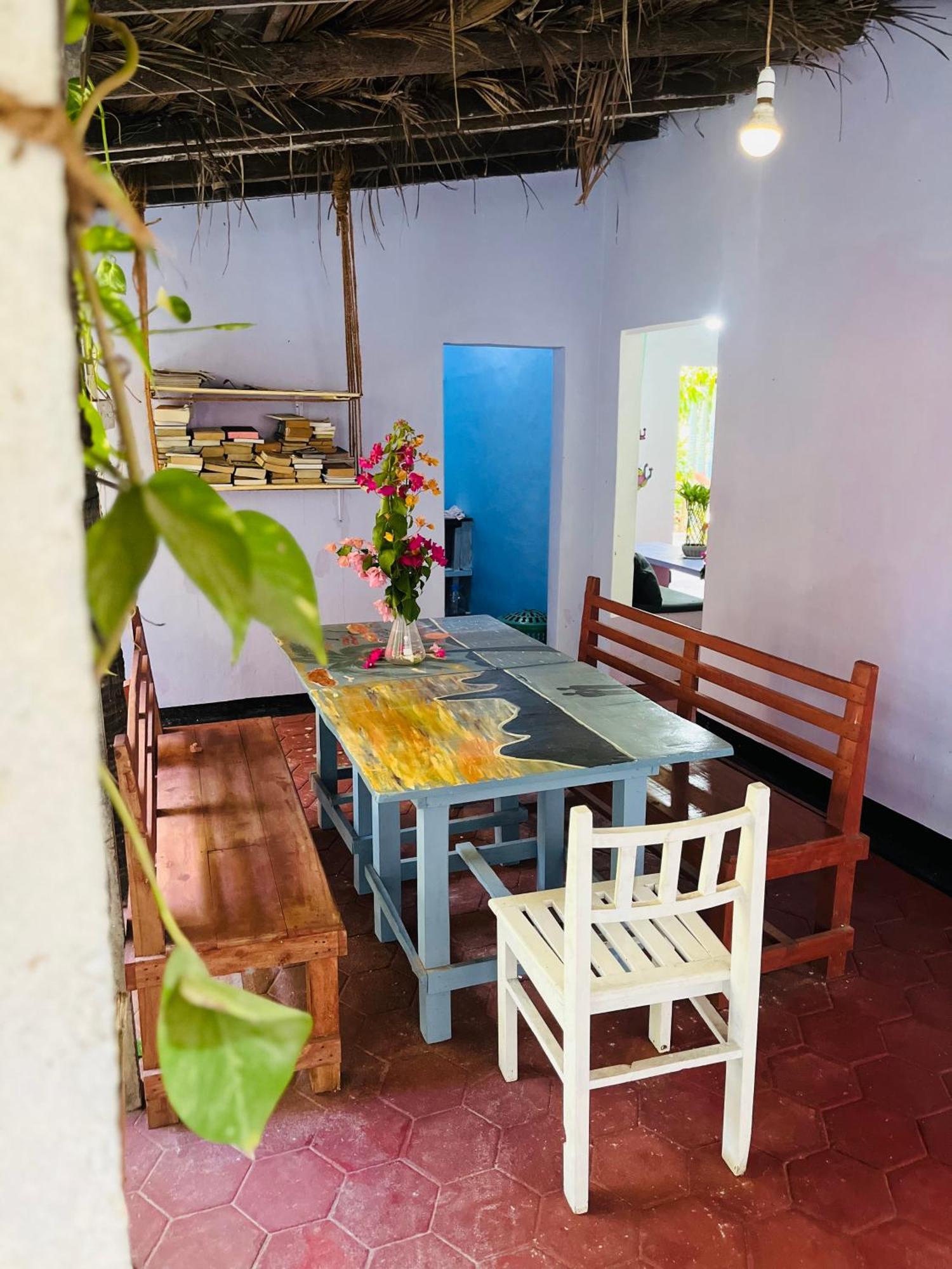 Lobster Inn ตรินโคมาลี ภายนอก รูปภาพ