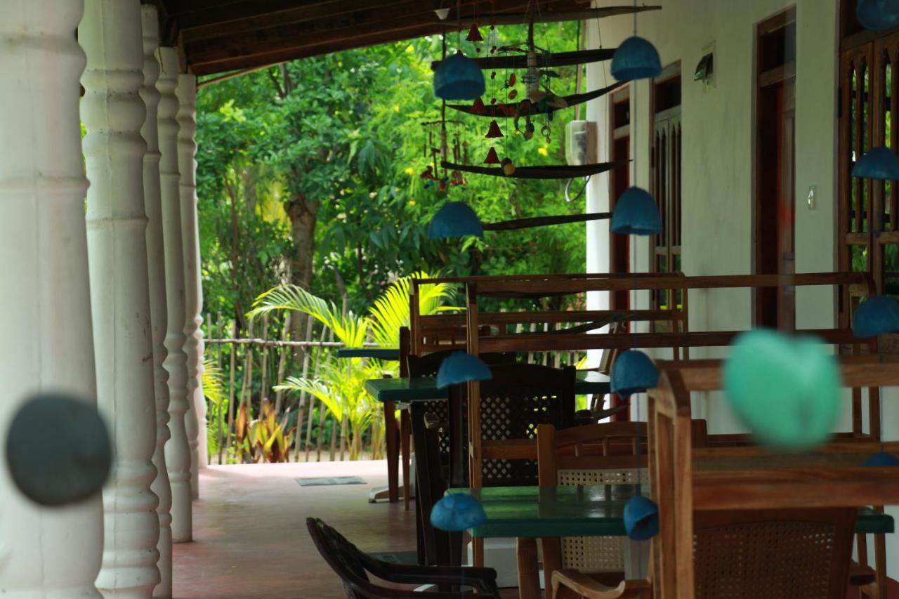 Lobster Inn ตรินโคมาลี ภายนอก รูปภาพ