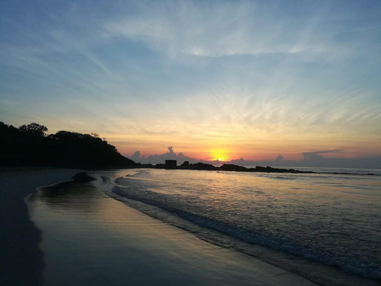 Lobster Inn ตรินโคมาลี ภายนอก รูปภาพ