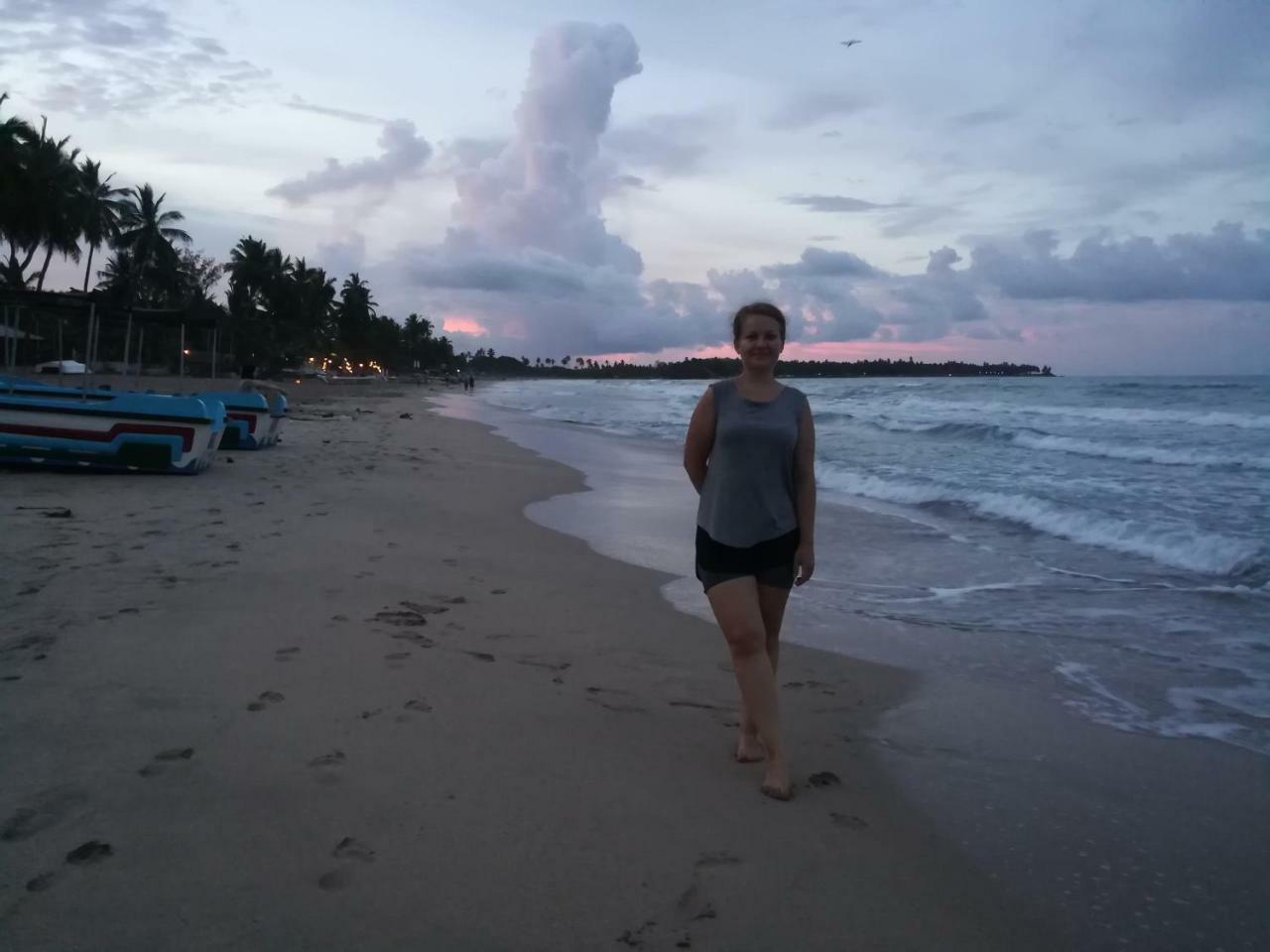 Lobster Inn ตรินโคมาลี ภายนอก รูปภาพ